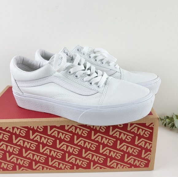 Vans Shoes - Vans Ward Lo Platform Sneaker - Women's sz 10